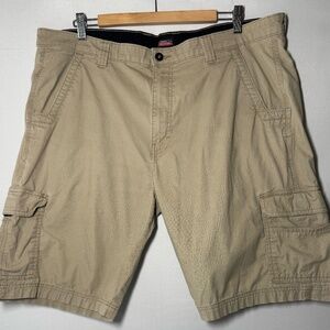Dickies Men’s Cargo Shorts Size 38 – Classic Workwear Utility Style